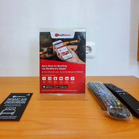 Bonorejo Reddoorz Syariah Near Solo Paragon Mall 2 מראה חיצוני תמונה