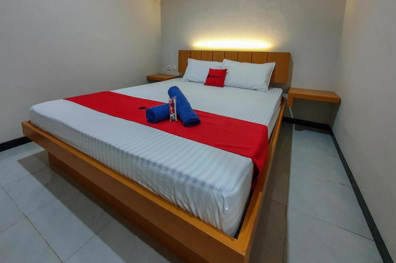 Bonorejo Reddoorz Syariah Near Solo Paragon Mall 2 מראה חיצוני תמונה