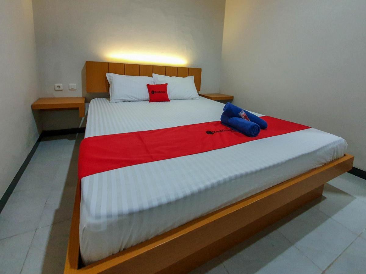 Bonorejo Reddoorz Syariah Near Solo Paragon Mall 2 מראה חיצוני תמונה