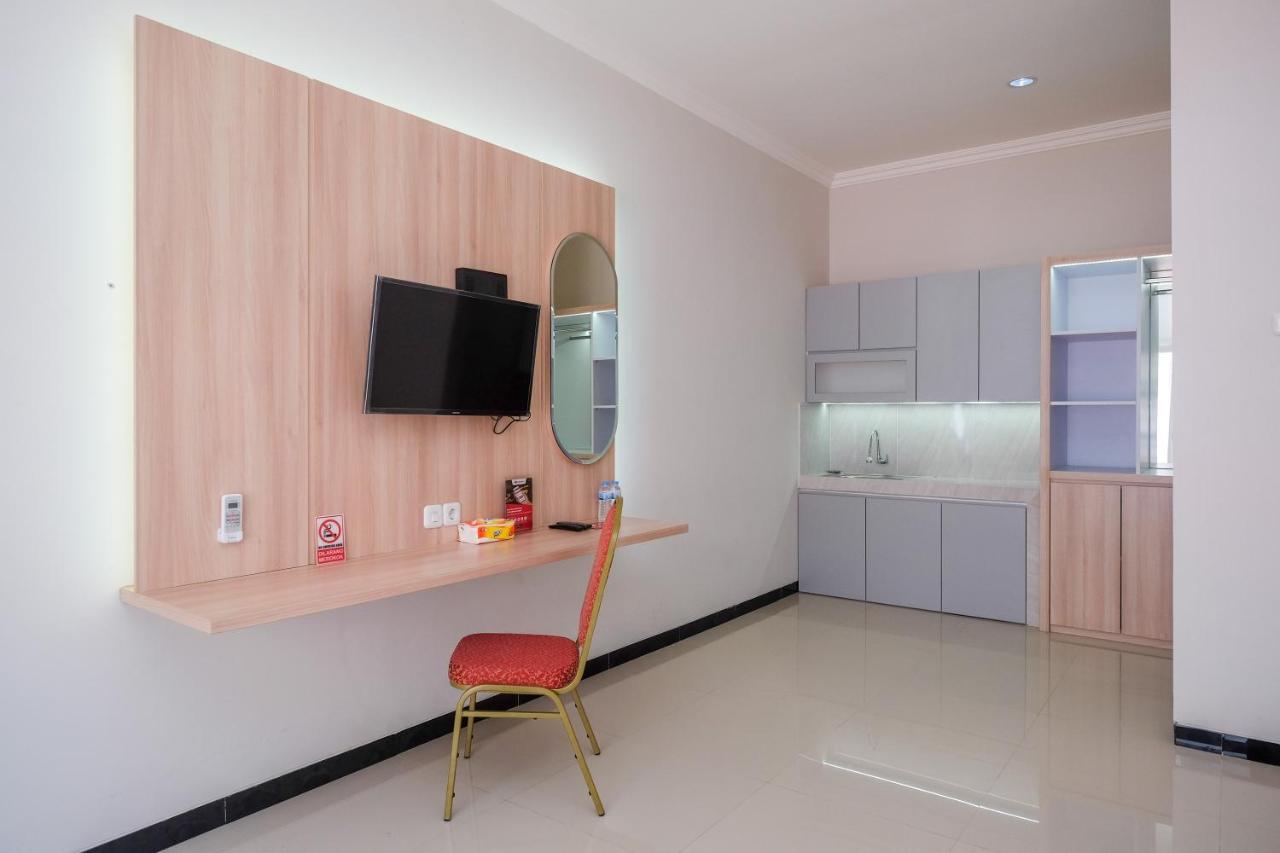 Bonorejo Reddoorz Syariah Near Solo Paragon Mall 2 מראה חיצוני תמונה