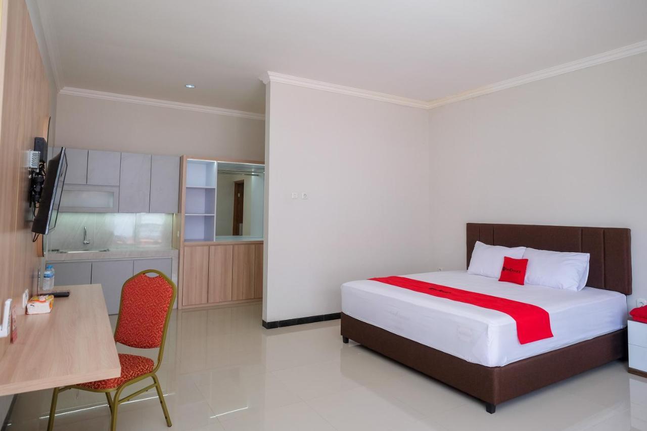 Bonorejo Reddoorz Syariah Near Solo Paragon Mall 2 מראה חיצוני תמונה