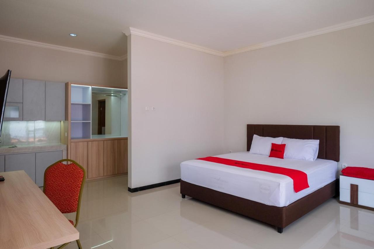 Bonorejo Reddoorz Syariah Near Solo Paragon Mall 2 מראה חיצוני תמונה