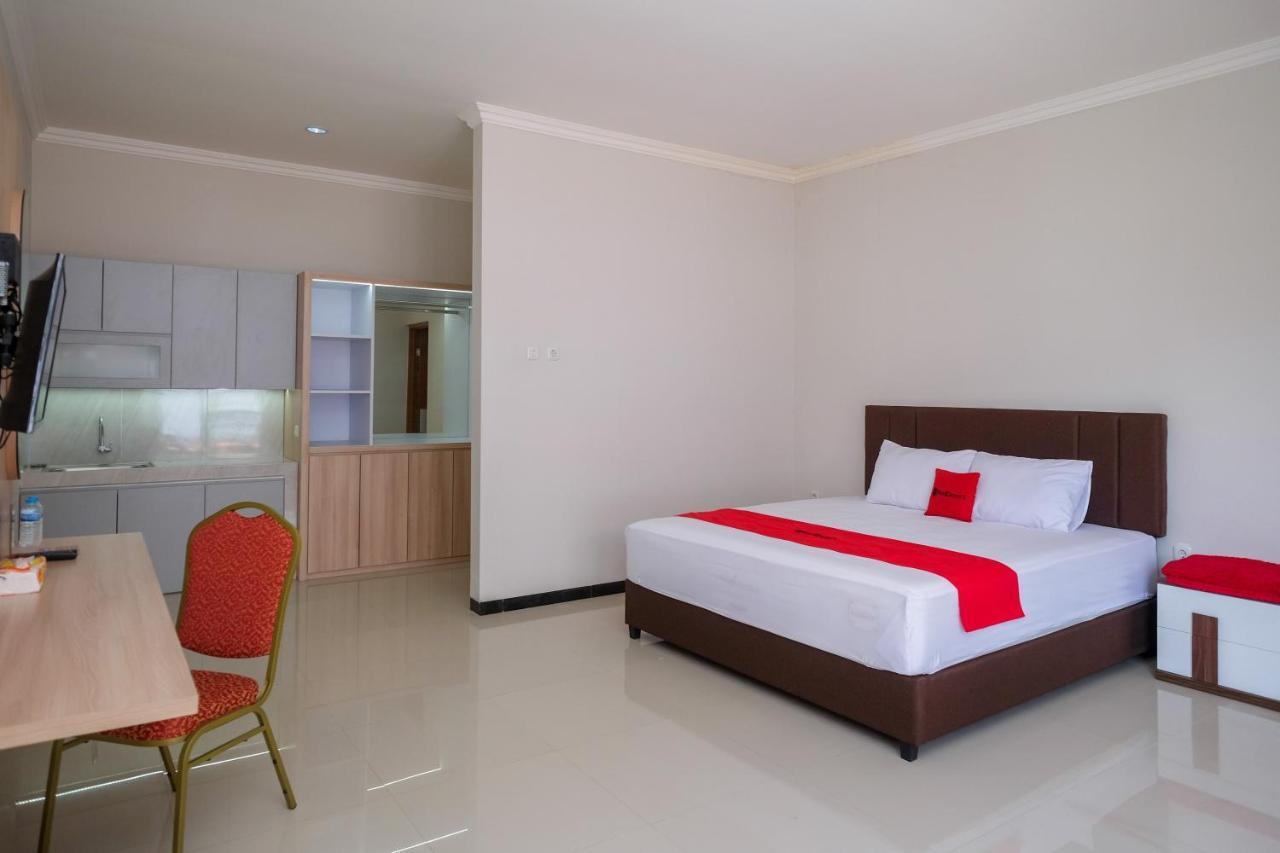 Bonorejo Reddoorz Syariah Near Solo Paragon Mall 2 מראה חיצוני תמונה